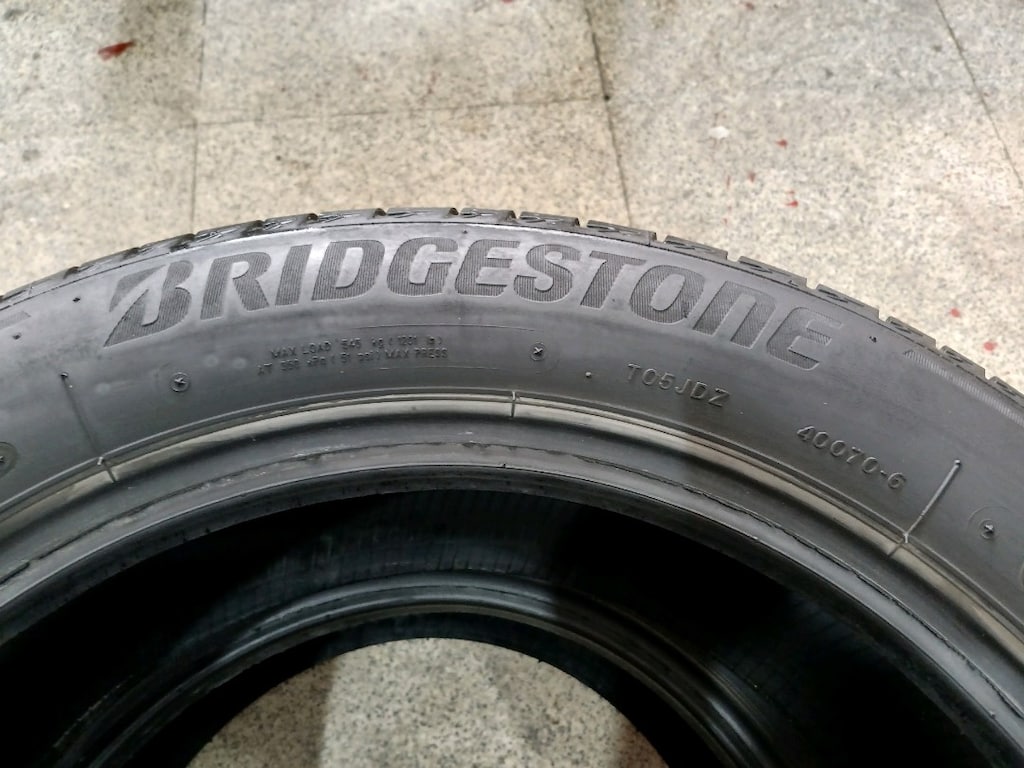 195 55 16 BRİDGESTONE MARKA LASTIK 2ADET - 4