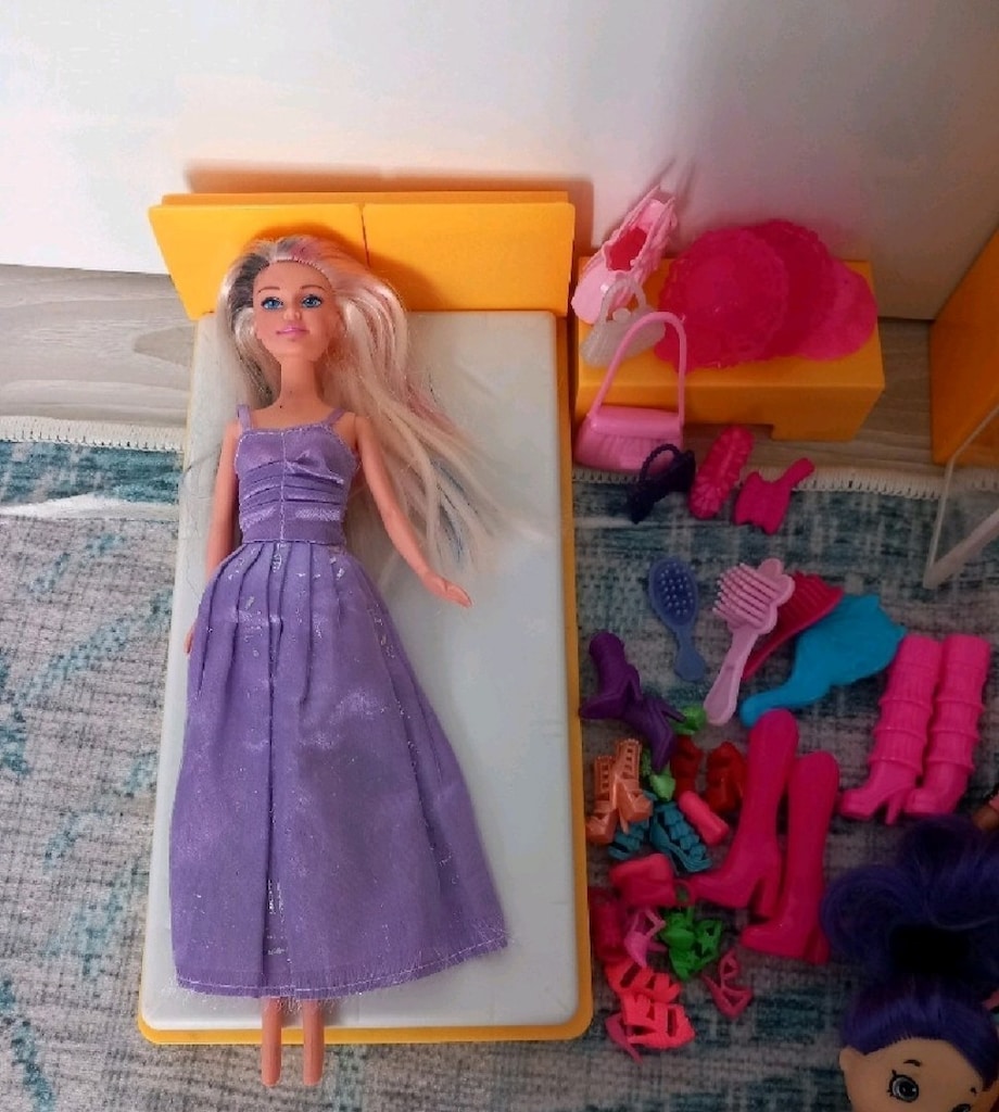 Barbie Yatak ve Dolabı - 2
