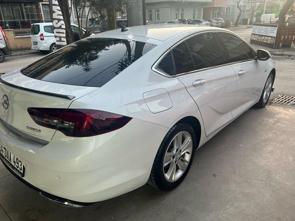 Opel insignia grandsport 2020 model 1.6 cdti - 12