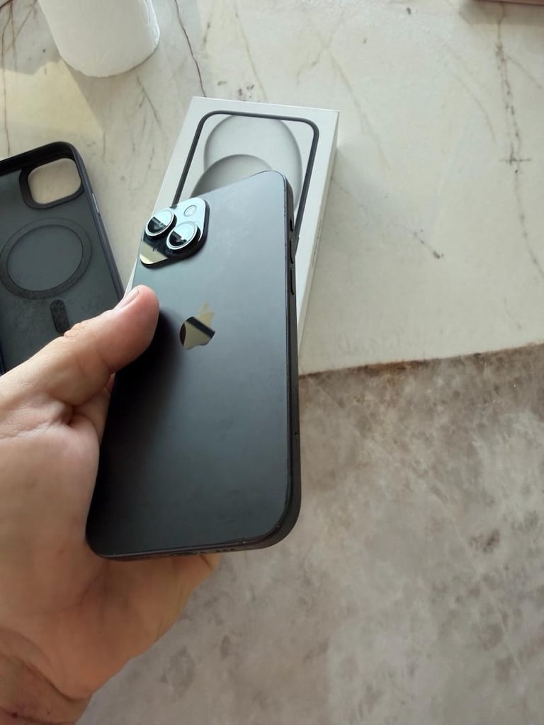 İPHONE 15 - 8