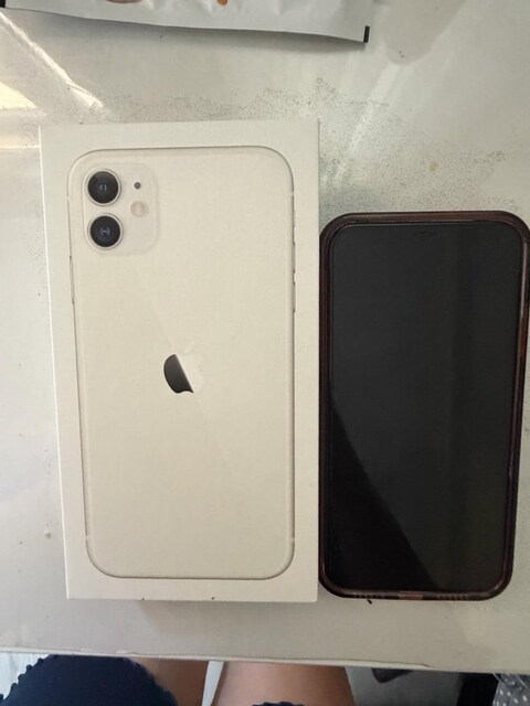 İphone 11 Beyaz 128 gb