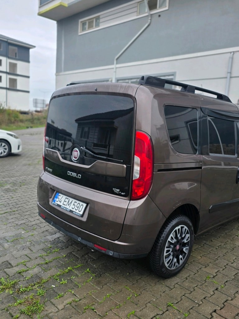 Fiat Doblo Combi 1.6 Premio plus - 6