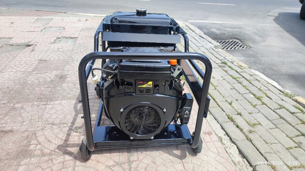 16KVA BENZİNLİ TRİFAZE JENERATÖR MOTOR ÇİFT SİLİNDİR - 10