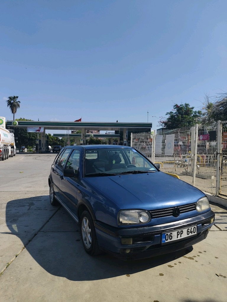 Temiz, ful bakımlı otomatik golf - 2