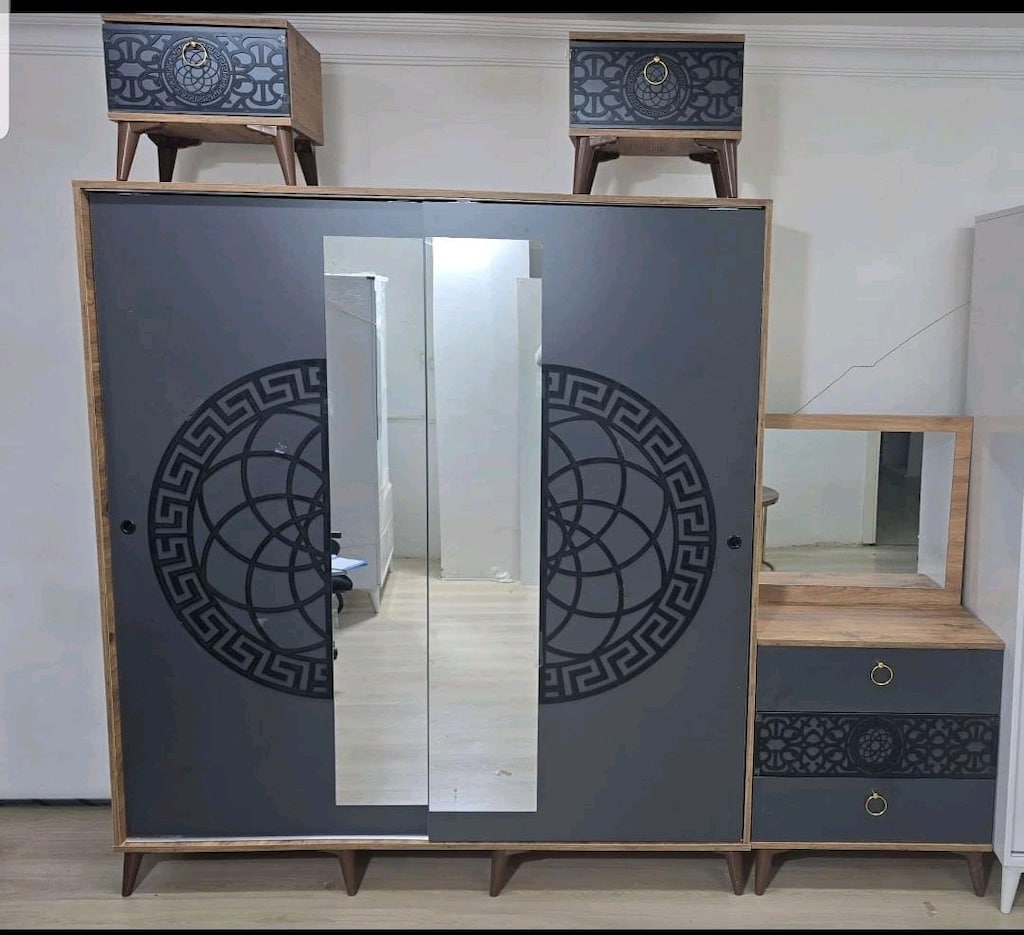 4 Parça Yatak Odası Takımı (Sürgülü dolap+2komodin+şifonyer) - 5