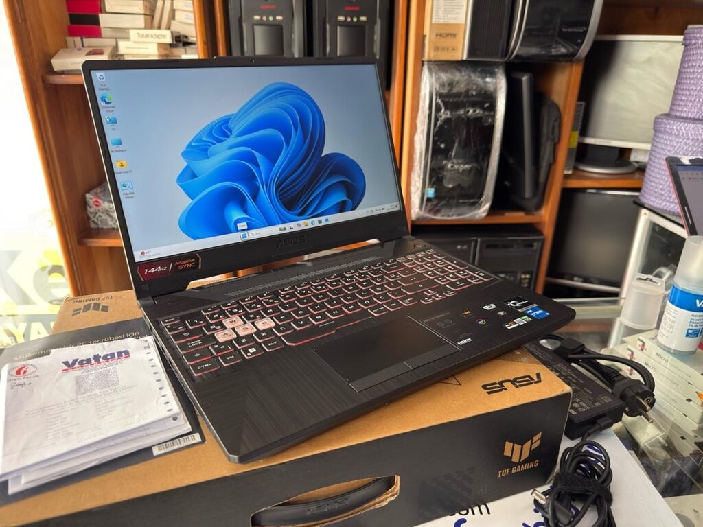 ASUS TUF F15 İ5 11400H 16/512/RTX 3050 OYUN CANAVARI - 6