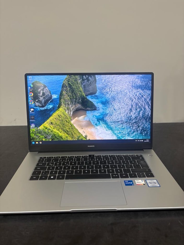 Huawri matebook D15 - 4