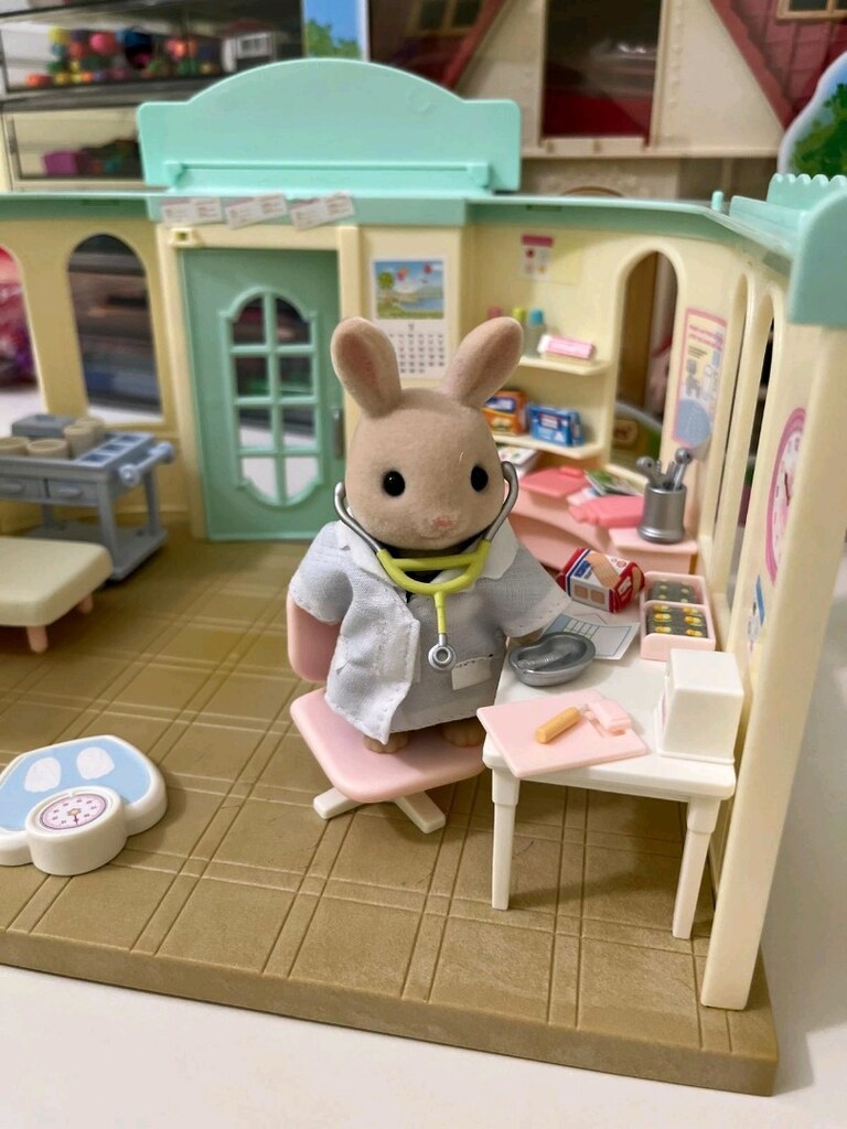 Sylvanian families country doctor gift set - 4