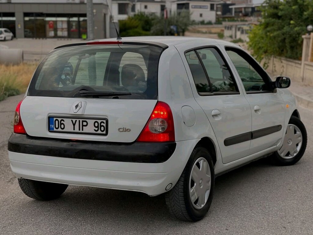 2004 Model 1.2 16 V - 3