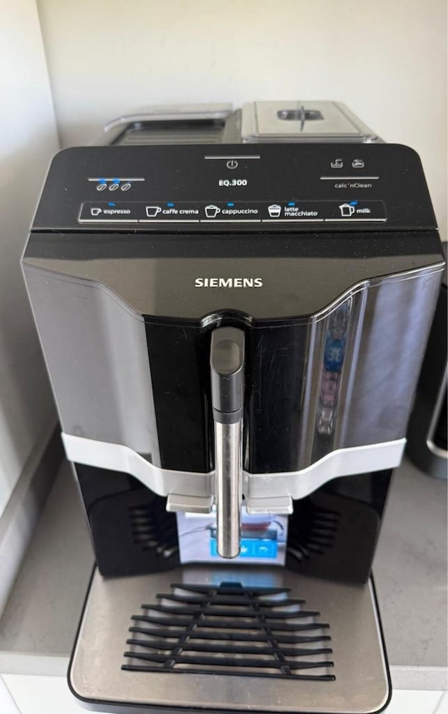 Siemens EQ300 tam otomatik kahve makinesi - 2