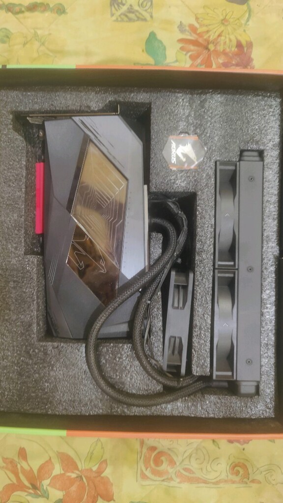 RTX 3080Ti gigabyte aorus Xtreme waterforce - 2