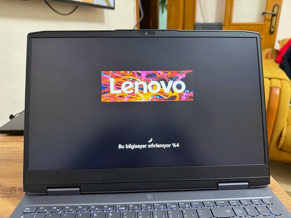 TERTEMİZ KUTULU LENOVA LOQ 4060 (115watt) - 9