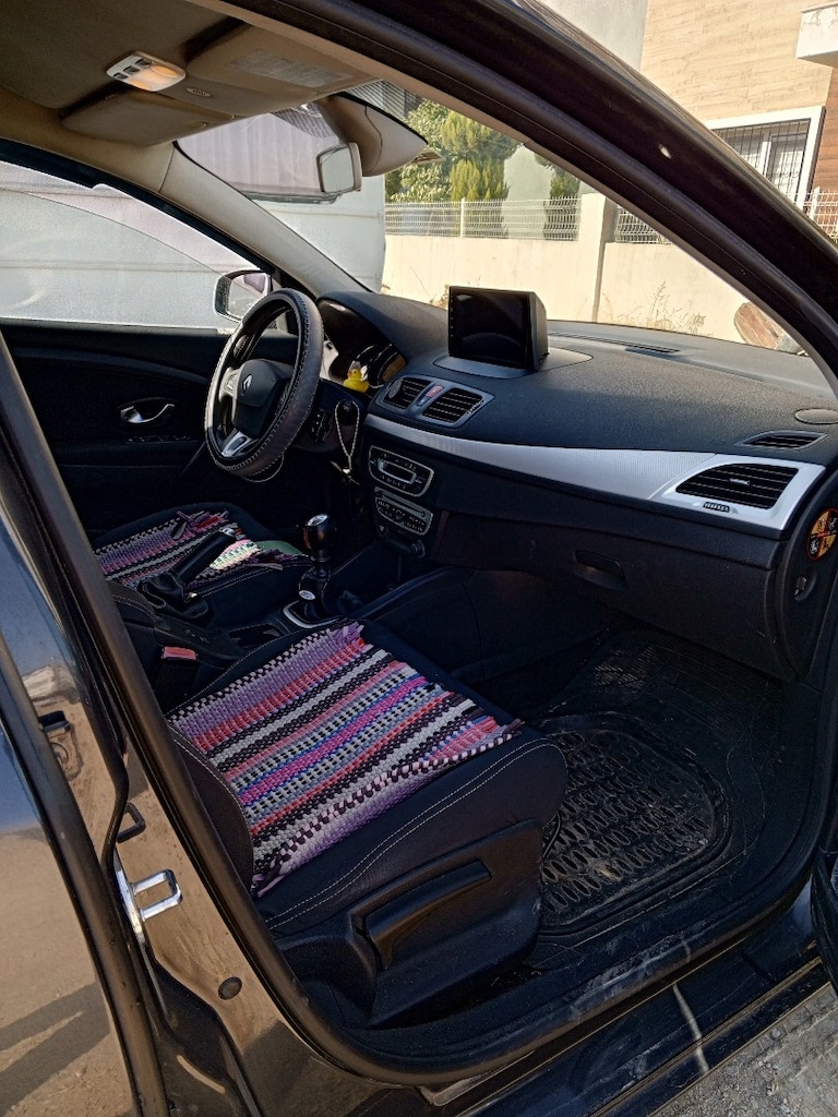 megane 3 1.4 t 130 bg - 7