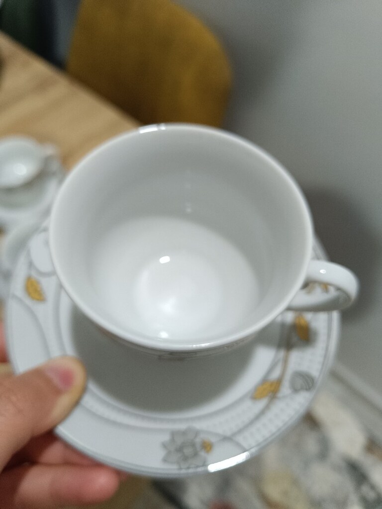 6 lı Nescafe çay seti - 2