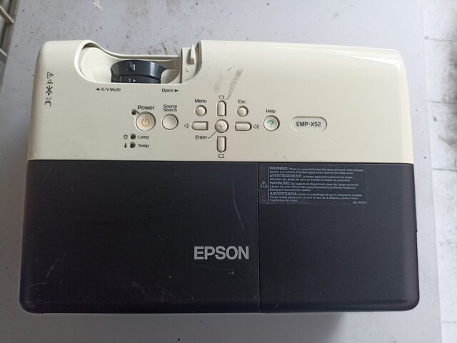 EPSON EMP-X52 LCD PROJEKSİYON