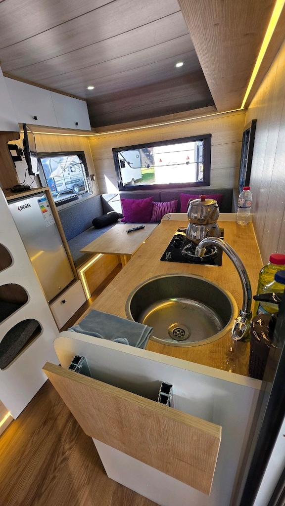 O1 Belgeli Çekme Karavan - 11