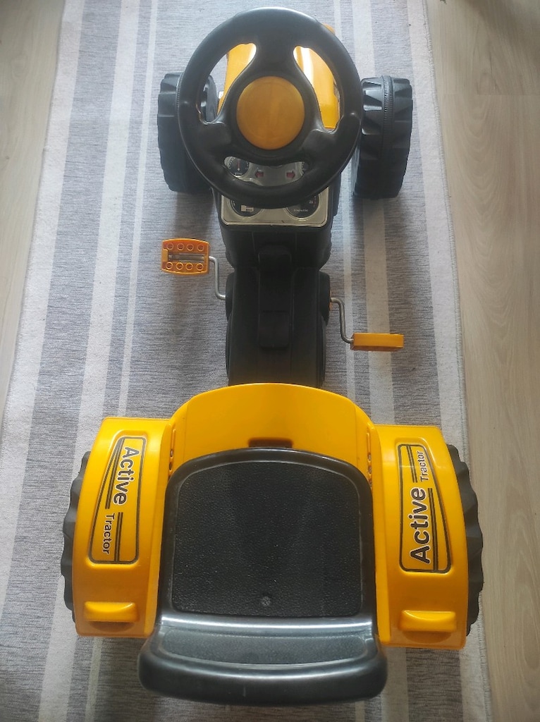 oyuncak büyük traktör - 3