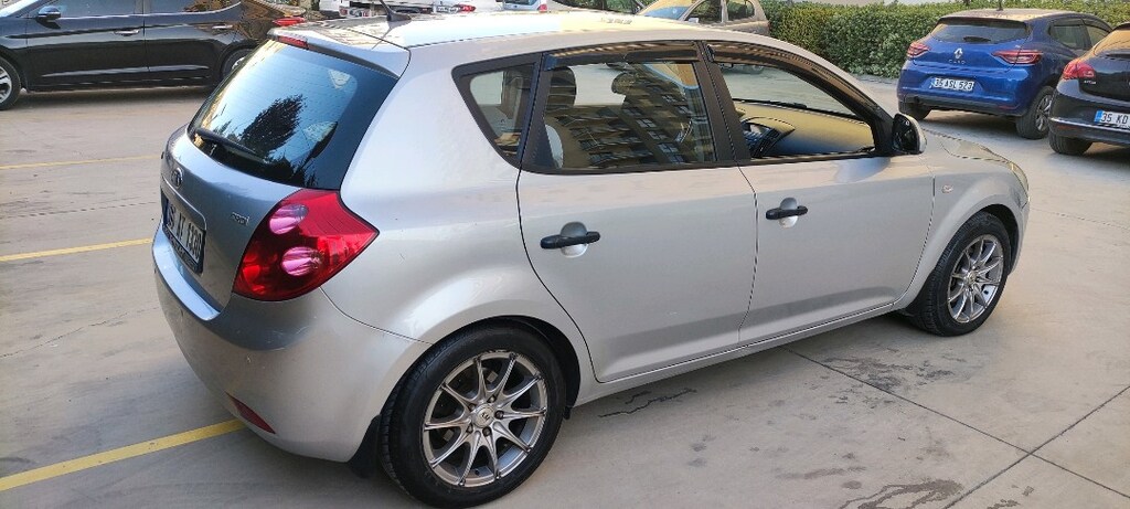 Kia Ceed 2009 Model 1.6 Dizel Temiz - 4