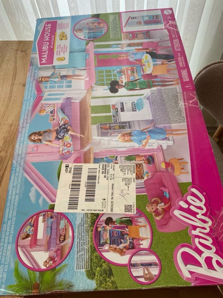 barbie malibu evi
