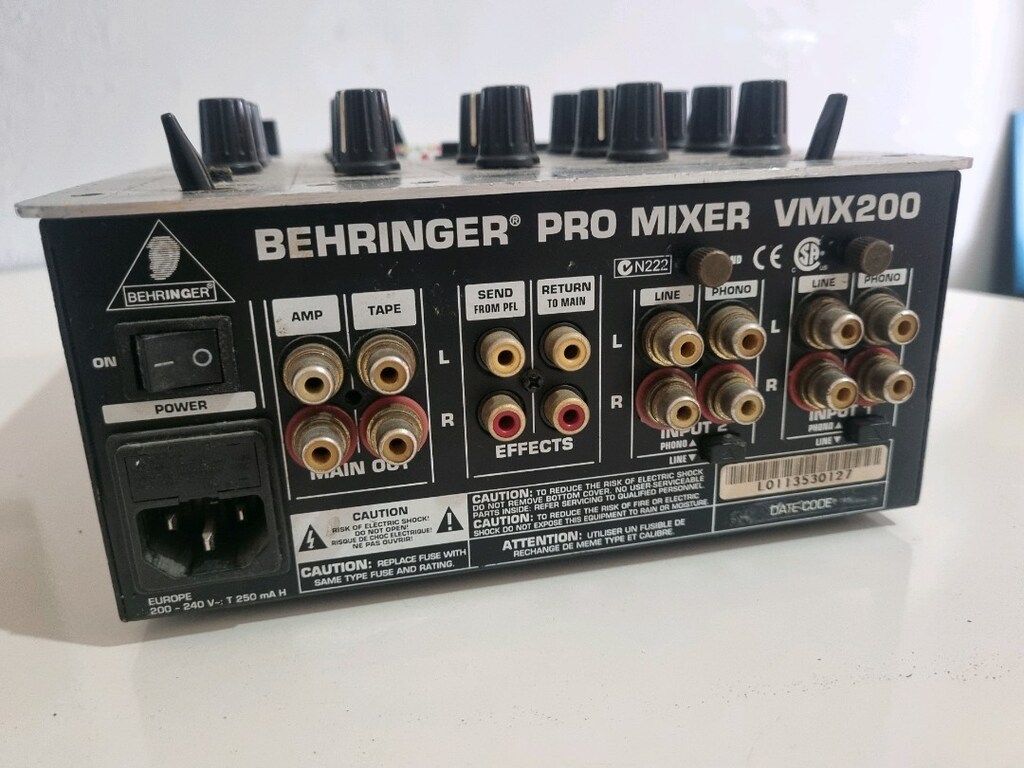 BEHRİNGER VMX 200 PRO MİKSER - 4