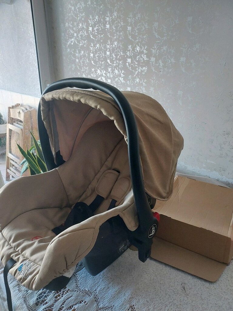 Beby Pius ana kucağı ve araba koltuğu, oto koltuğu