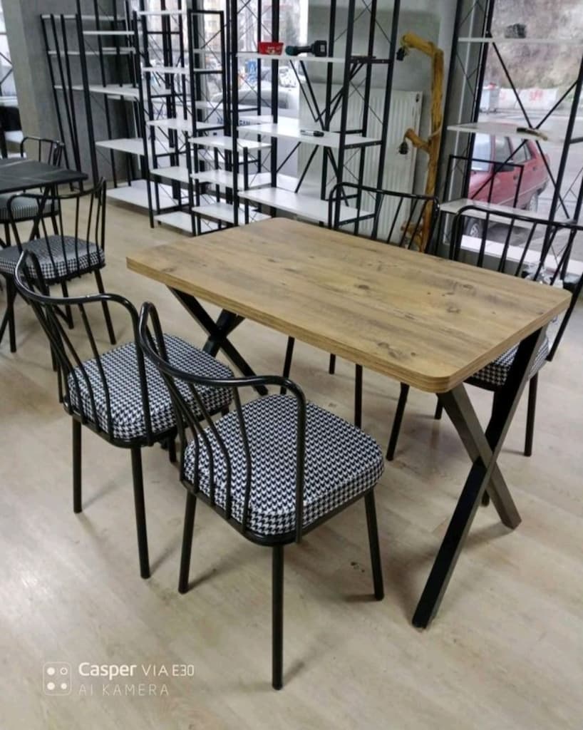 Ahşap Yemek Masası ve Sandalyeler - 5