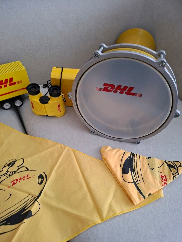 DHL Kamyon Dürbün Kupa Şemsiye Bandana Fotograf Makinası Darbuka Tef - 4