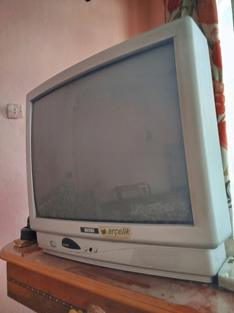 televizyon uydu alıcısı ve sehpası - 3