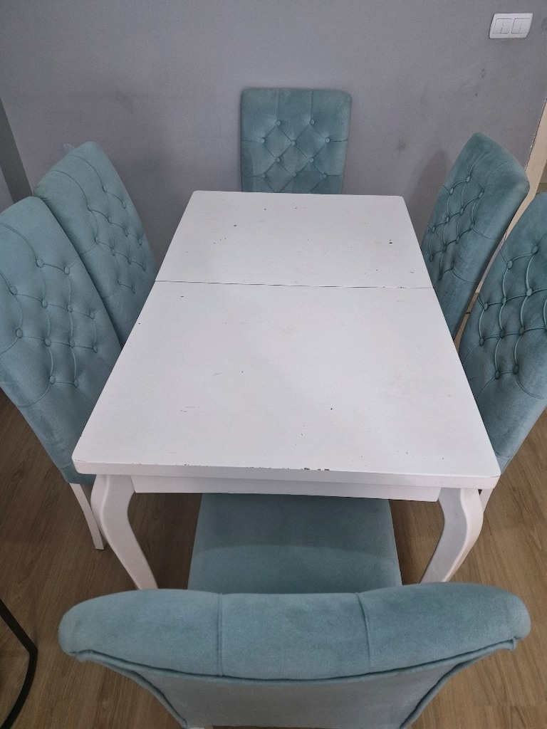 6 kişilik yemek masası takımı masa açılıp 8 kişilikte olabiliyor