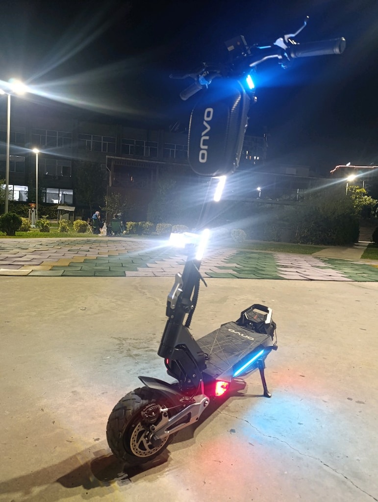 onvo rx04 2400w 60-70km menzil elektirkli scooter siyah - 2