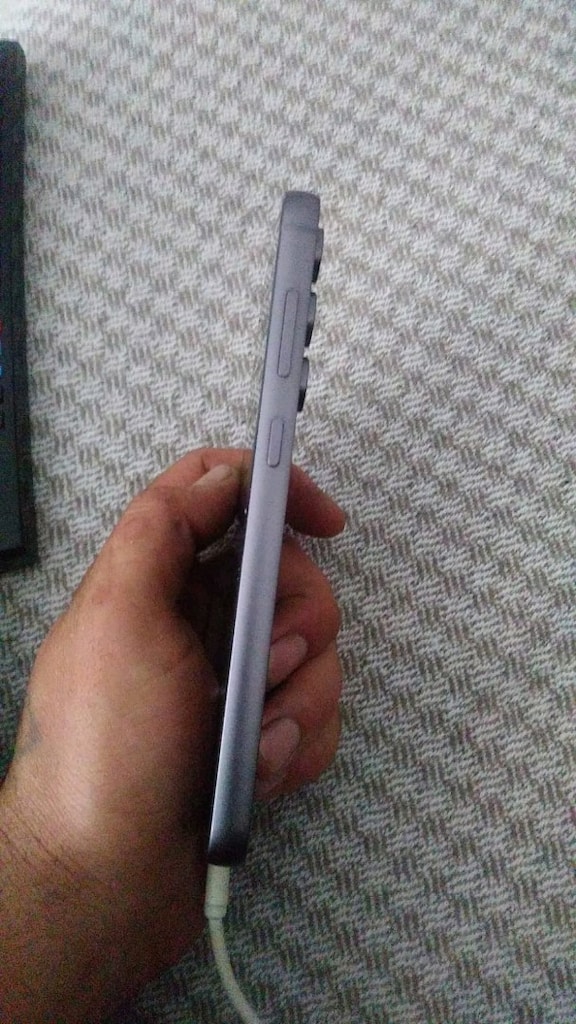 Samsung s23 FE - 2