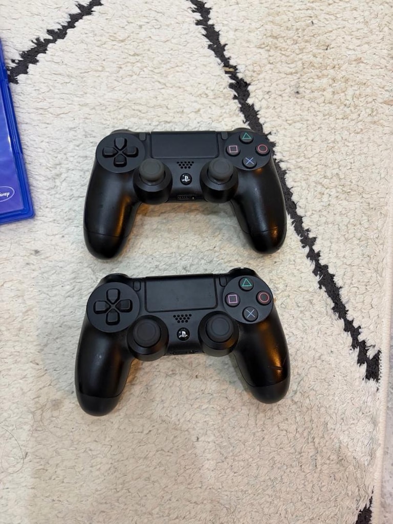 Sony Playstation 4 500GB - 2