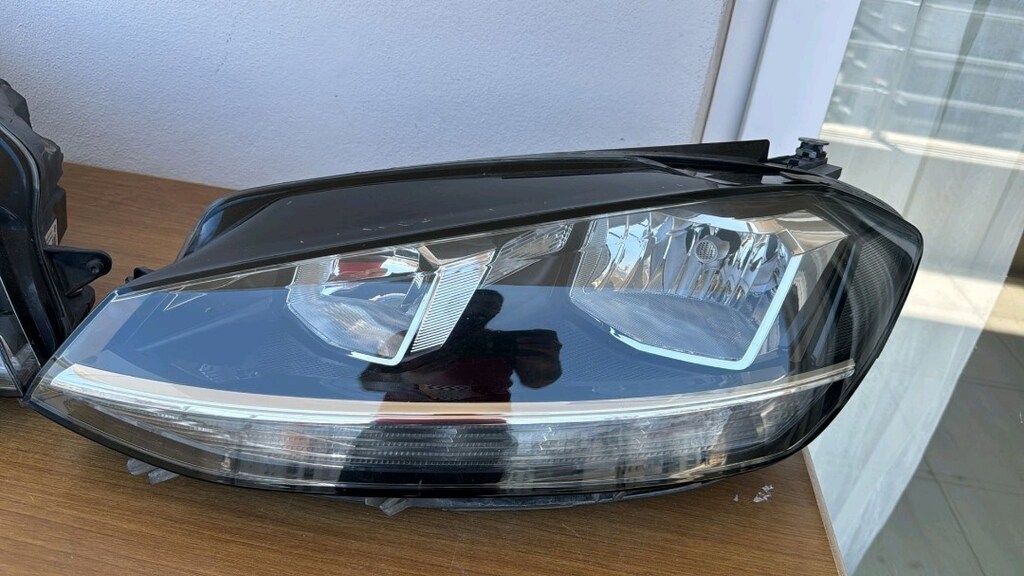 VW GOLF 7.5 SAĞ SOL FAR TAKIMI ORJİNAL ÇIKMA HATASIZ KARGO OLUR - 2