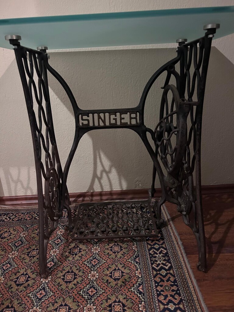 Antika Singer Döküm Dikiş Makinesi Ayağı & Özel Buzlu Cam Masa - 2