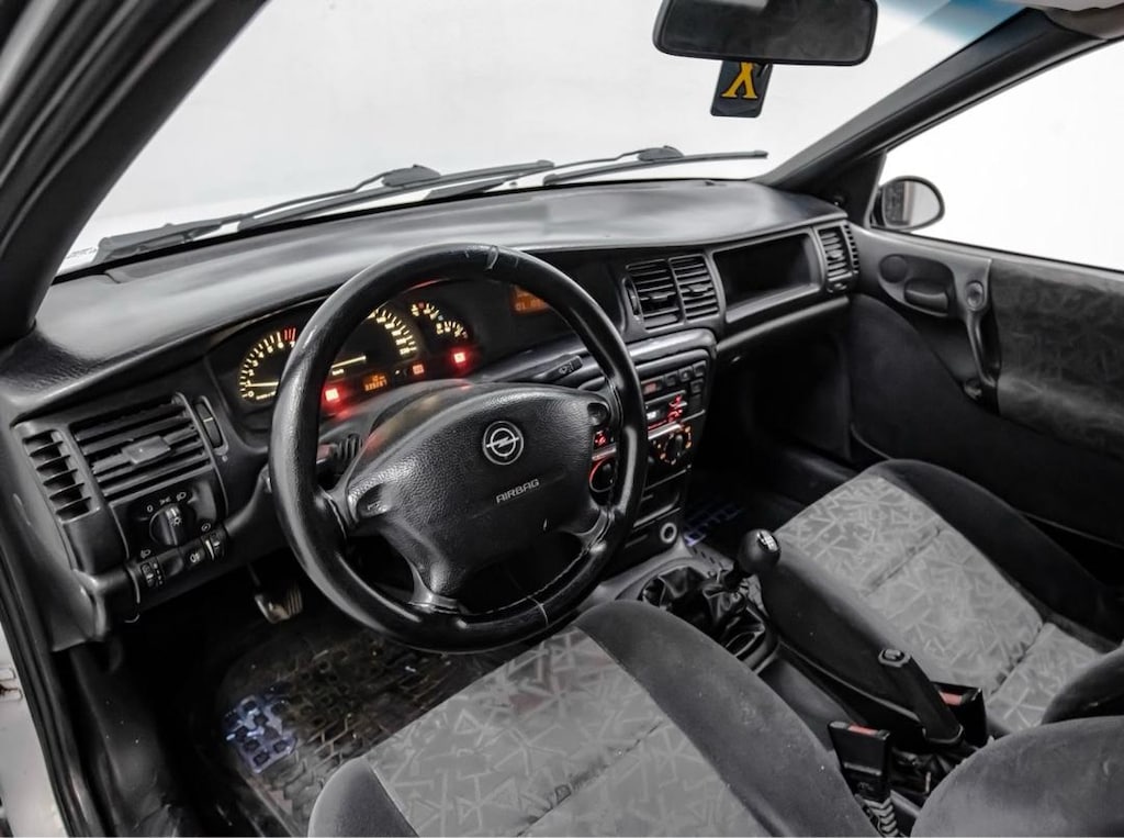 temiz Vectra 1.6 - 8