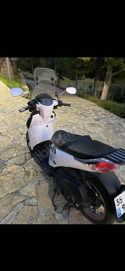 aprilla scarabeo 200 cc scooter - 11