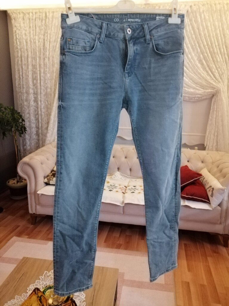 Colin's 044 Karl Straight Fit Fidel Wash Jean