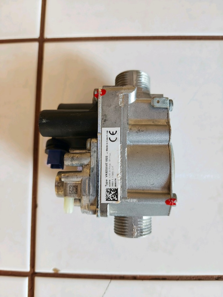 Honeywell markasına ait 24V (4.4VA) beslemeli kombi gaz valfi. durumun - 10