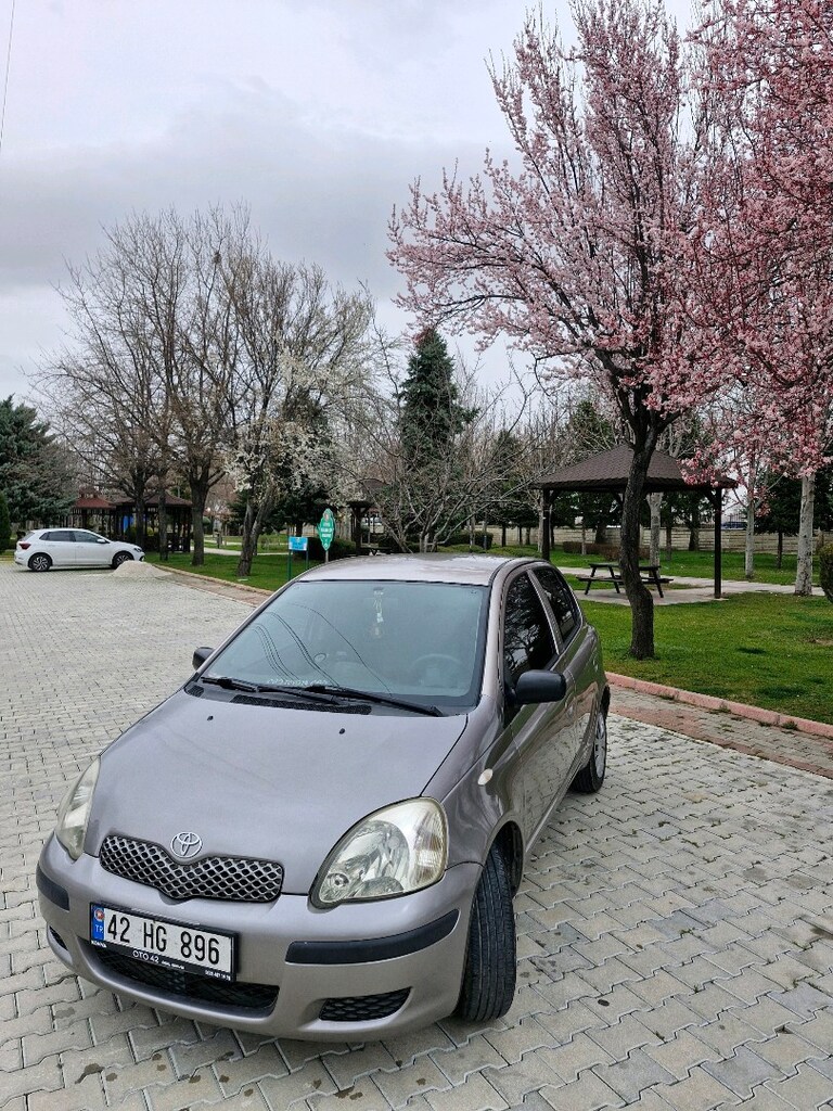 Toyota Yaris 2005 1.0terra - 2
