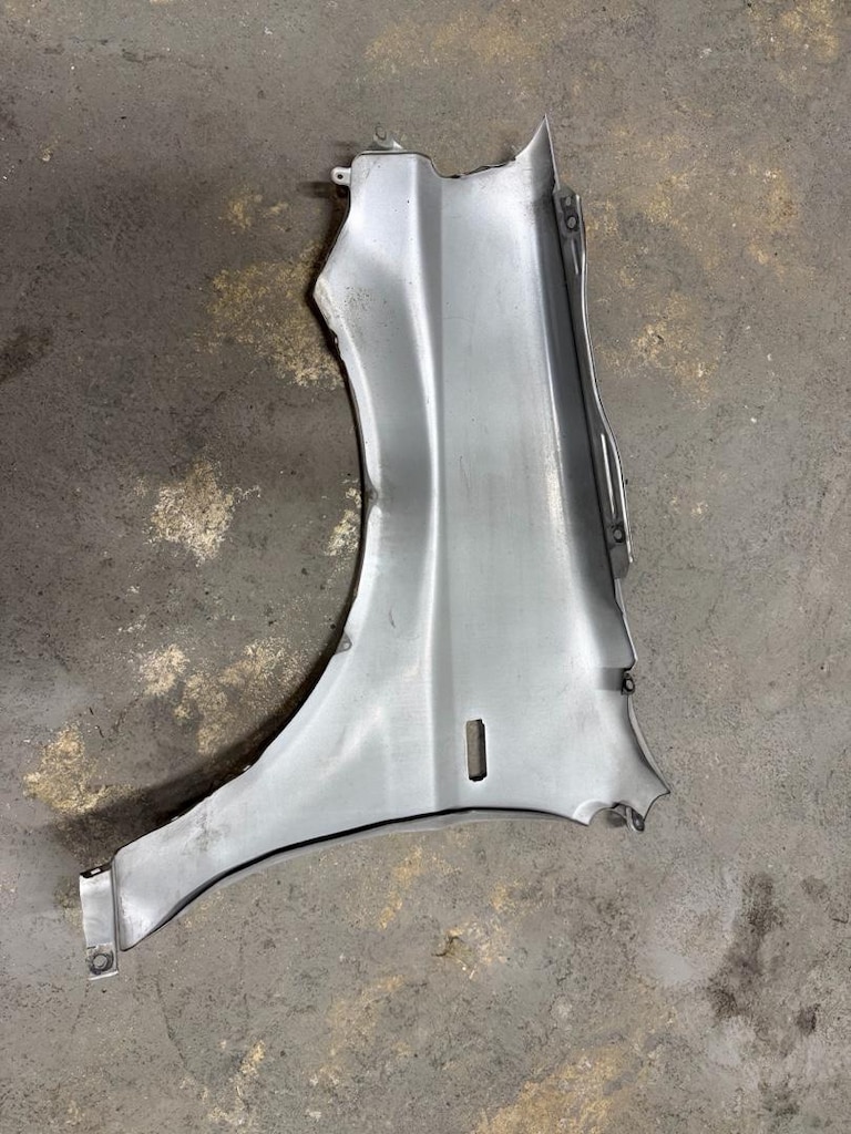 Honda hrv sağ ön çamurluk 99-06 çıkma orjinal gri - 5