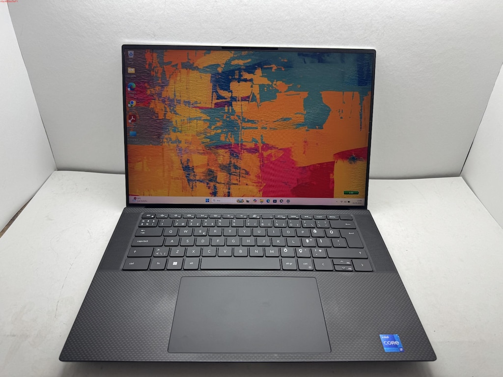 DELL PRECİSİON WORKSTATİON İ7 11. NESİL 32 GB RAM 512 NVME - 2