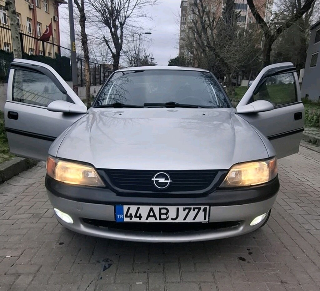 Opel vektra 1.6 GL 16valf 1996 model - 4