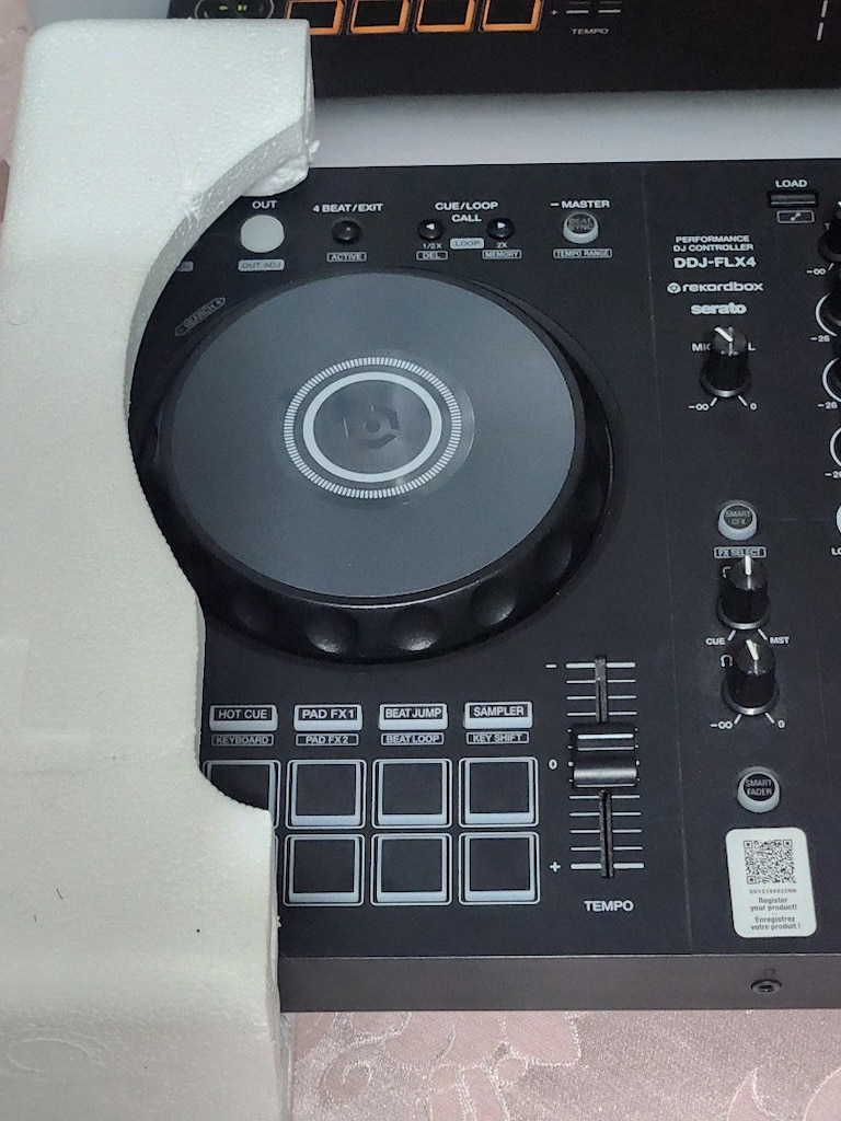 Pionner DDJ- FLX4 Sıfır Ayarında Nokta Hatasız - 6