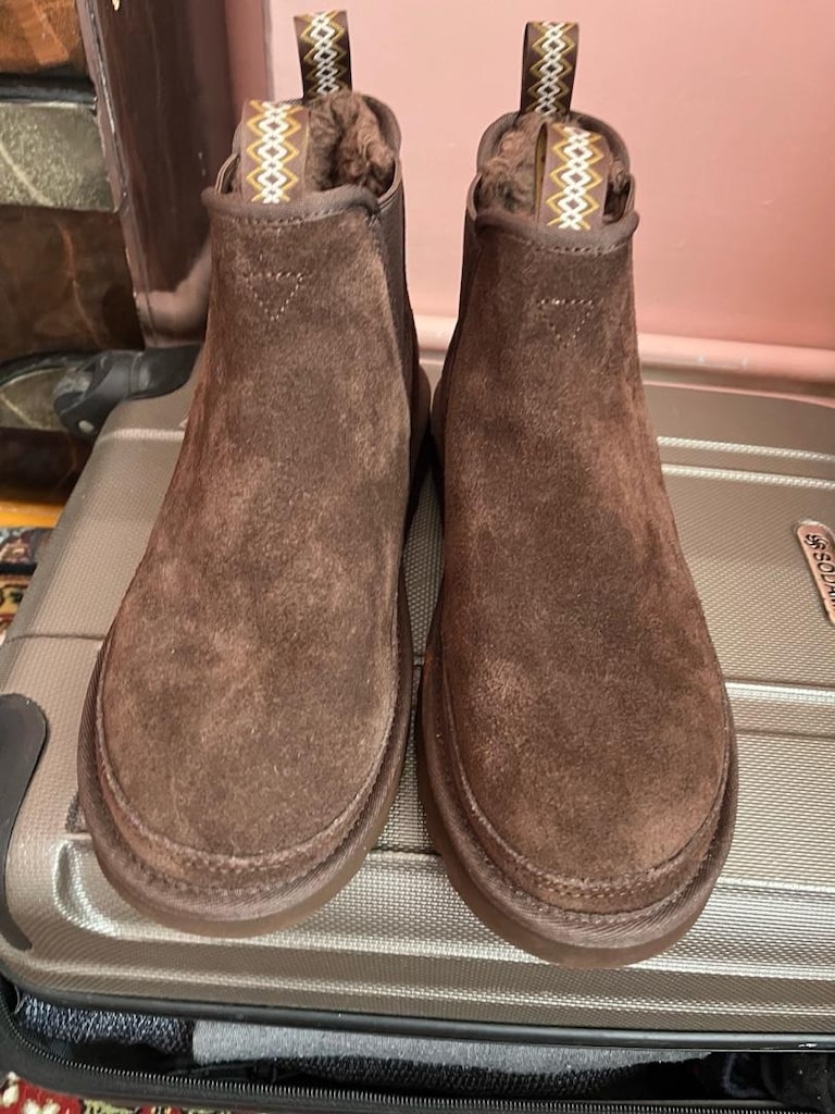 UGG ayakkabı — görsel 2/8