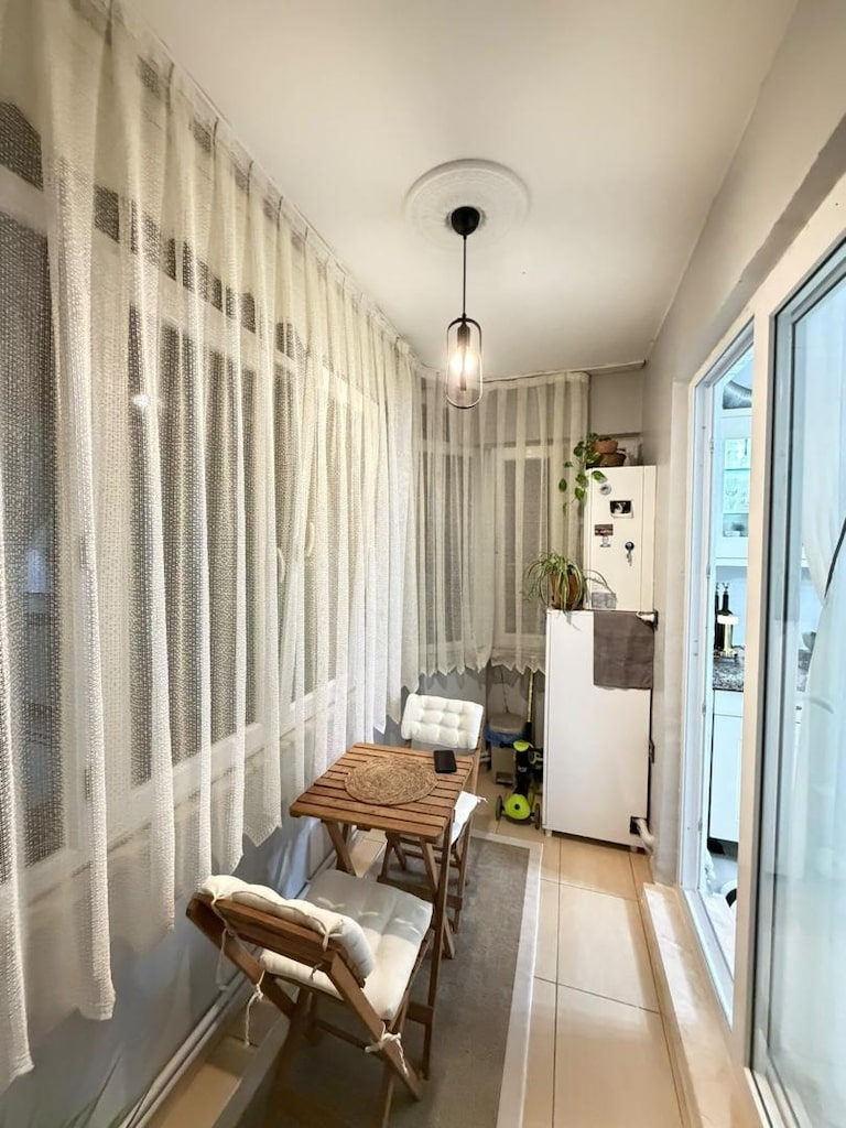 İKEA BALKON MASASI VE MİNDERLERİ - 2