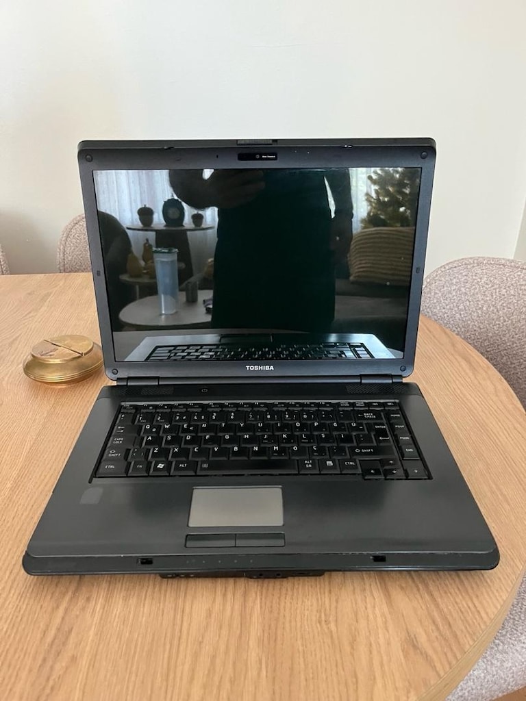 toshiba laptop - 3