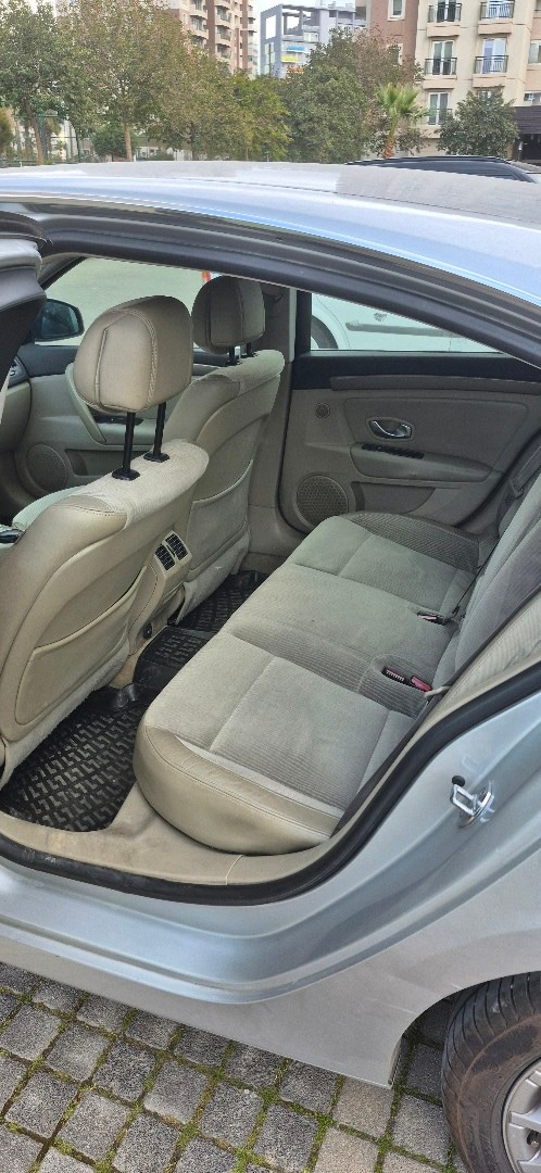 ACİLLL SATILIK RENAULT LAGUNA PRİVİLEGE full paket sıfır motor - 10
