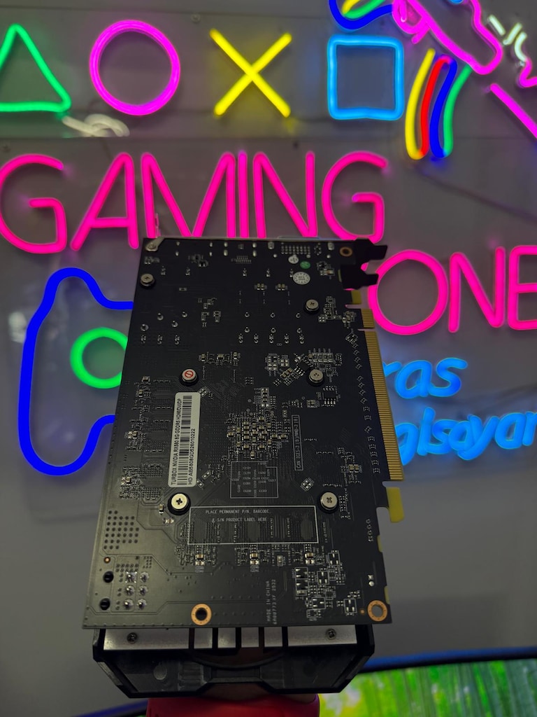 Turbox RX 580 8GB (FurMark 72°C Testi) - 2