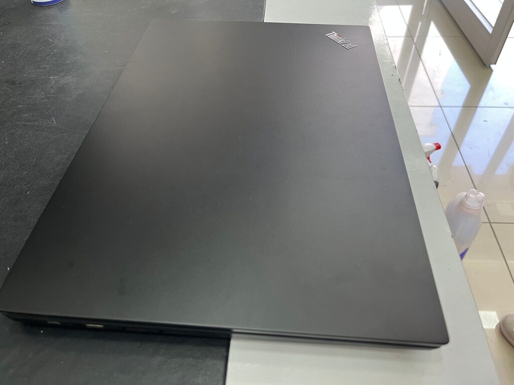 Lenovo ThinkPad E580 i7 16GB RAM 256GB SSD RX550 15.6" Full HD - 8