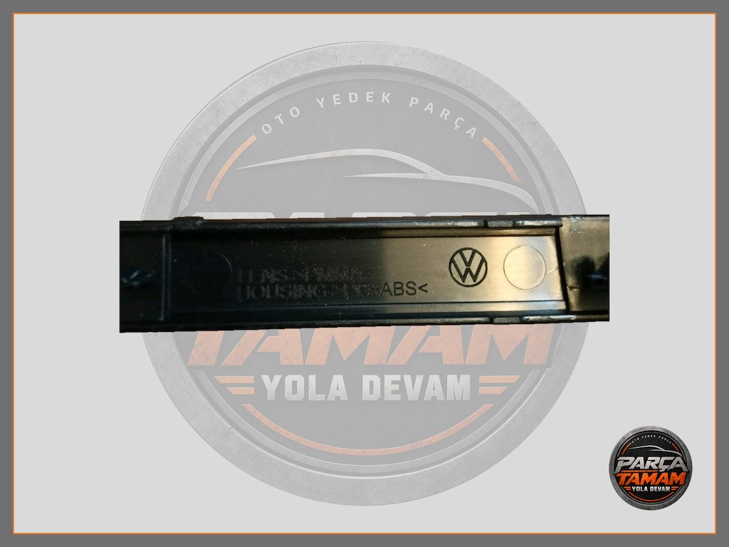 VOLKSWAGEN TİGUAN ARKA TAMPON ALT ORTA REFLEKTÖR - 5